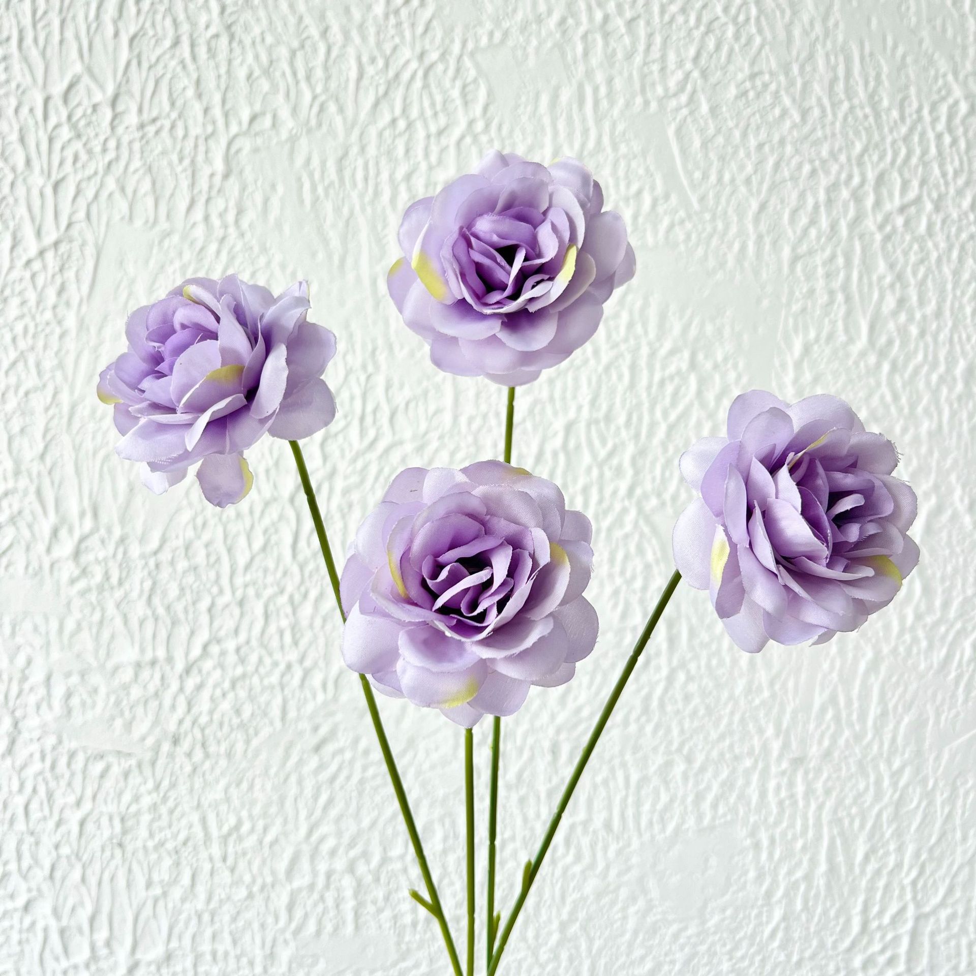 Rosa perfumada de 4 cabezas lila