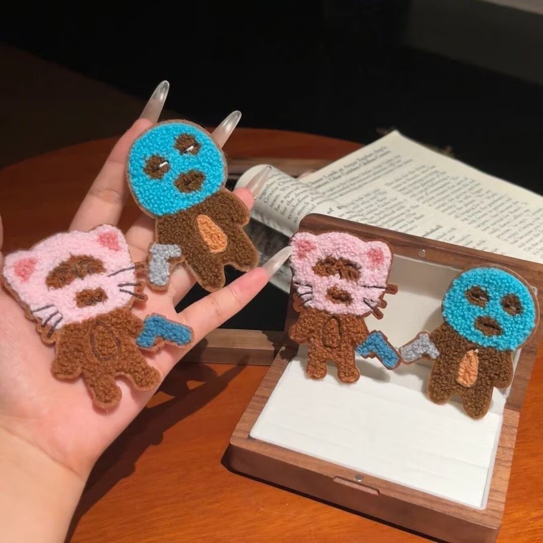 Ugly-cute masked thug doll hair accessory, creative embroidered magic tape bangs sticker, student face-washing hair fixator for women