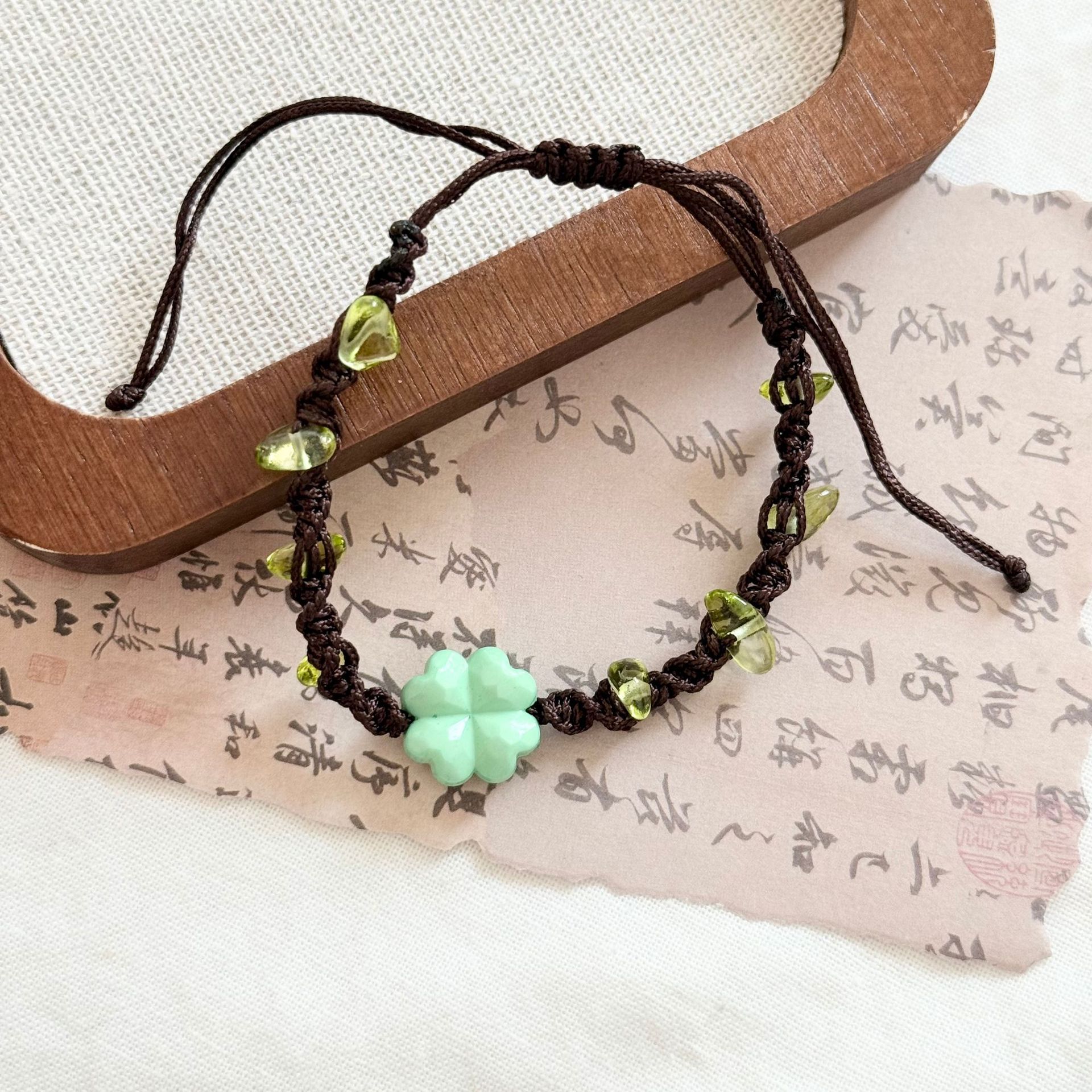 Fresh and Simple Lucky Four-Leaf Clover Woven Bracelet, Vintage Minimalist Versatile Ethnic Style Adjustable Bracelet
