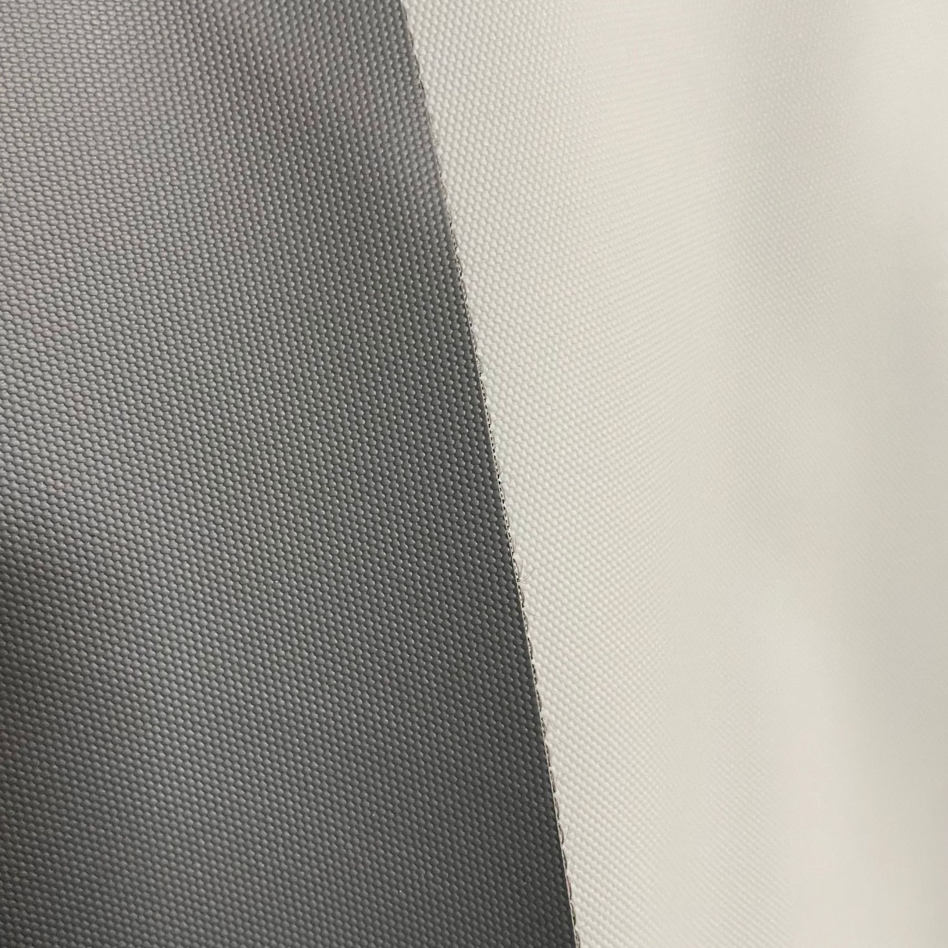 We are selling multi-color PVC leather waterproof imitation 600D fabric-textured leather film leather backpacks and car seat cushions in stock pic 5