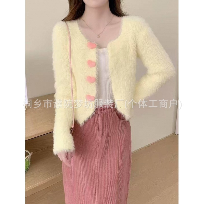 高级感温柔风时尚U领水貂绒针织衫女秋季名媛风气质软糯短衣|undefined
