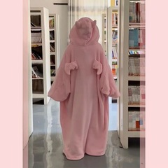 ディザトーンネット赤同タイプのパジャマ女性秋冬カップルはかわいい悪魔を着て翼を持って家の寝衣を着ている