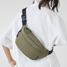 爆款现货尼龙通勤轻便胸包时尚休闲简约单肩包潮男百搭防水斜挎包