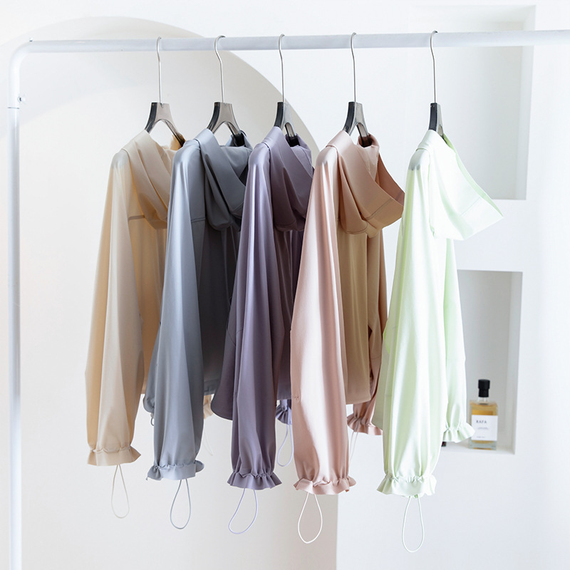 Nueva ropa de protección solar de alta calidad sin marcas confortable de verano para mujeres transpiración deportiva al aire libre anti-UV sombra solar