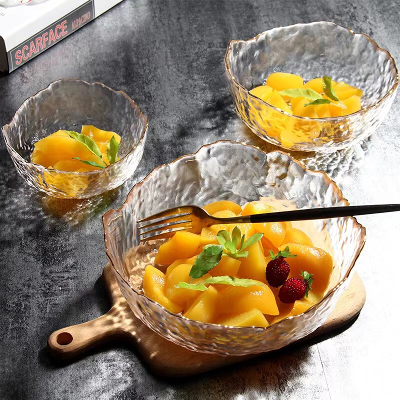 Japanese-Style Hammered Glass Bowl with Gold Rim, Transparent Salad Bowl, Household Fruit Dessert Bowl, Trendy and Aesthetically Pleasing Set Japanese-Style Hammered Glass Bowl with Gold Rim, Transparent Salad Bowl, Household Fruit Dessert Bowl, Trendy and Aesthetically Pleasing Set