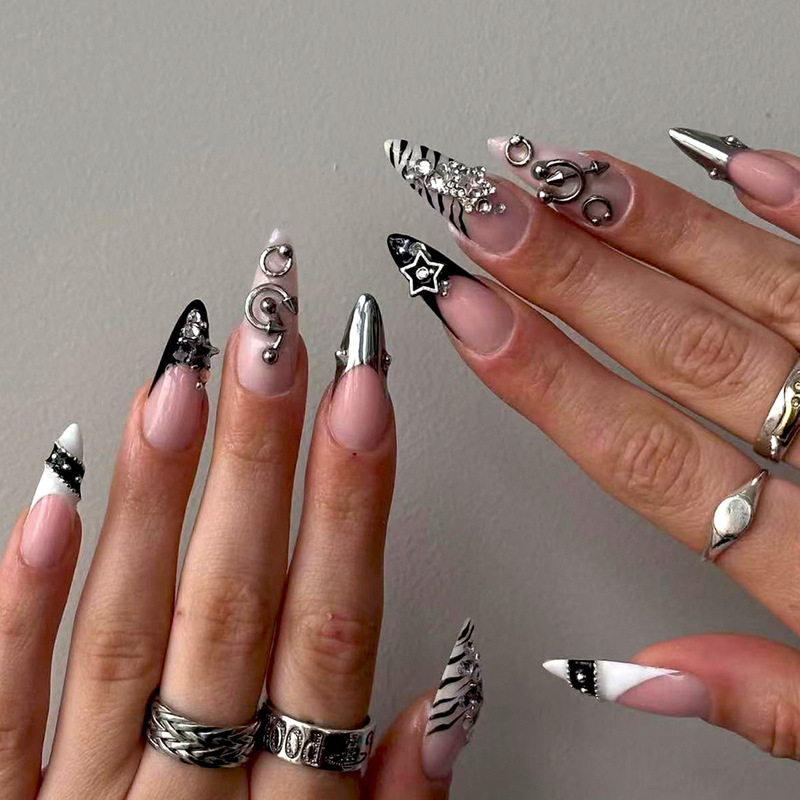 24 Pieces of Handmade Metal Punk Style 3D Rhinestone Detachable Nails for Manicure, Cross-Border Wholesale 24 Pieces of Handmade Metal Punk Style 3D Rhinestone Detachable Nails for Manicure, Cross-Border Wholesale