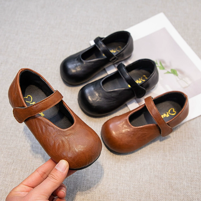 Корейская версия сплошной цвет маленьких кожаных туфель для девочек