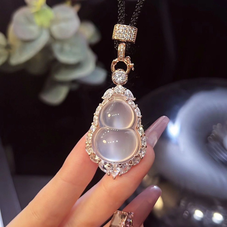 Mặt dây chuyền vòng cổ chalcedony bầu đá cao tự nhiên kiểu mới 2024 Fuluhao dát phong cách Trung Quốc mới — Bạc (bạc s925), Vàng 14k, Bạch kim, Vàng hồng chi tiết 6