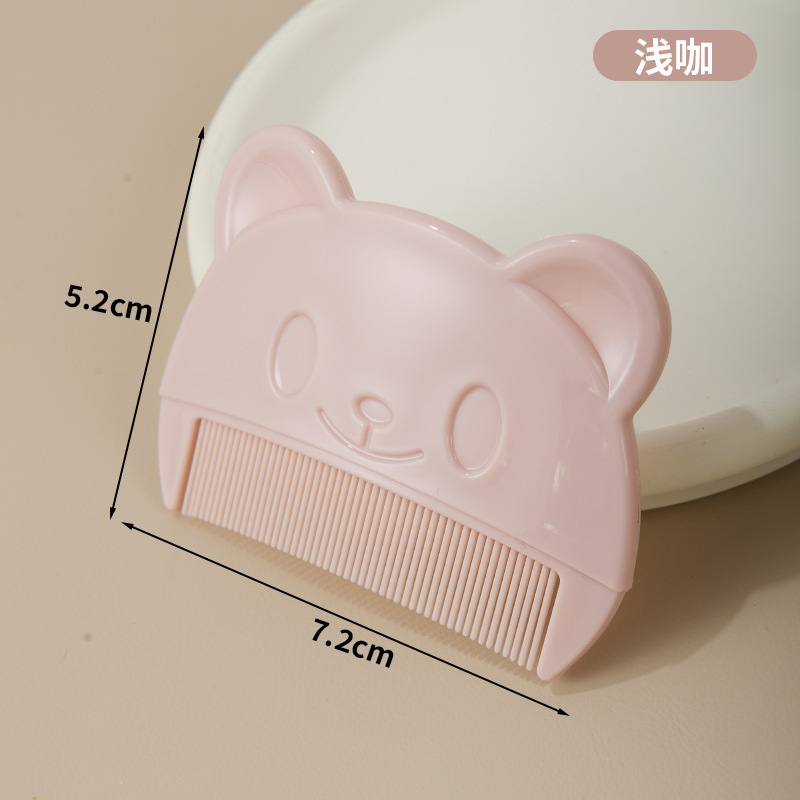 熊の形の赤ちゃんの櫛は胎垢の櫛に行きます。|undefined