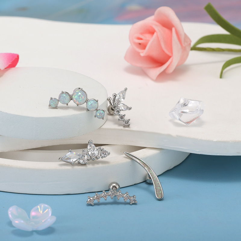 Pointed titanium steel lip stud product view
