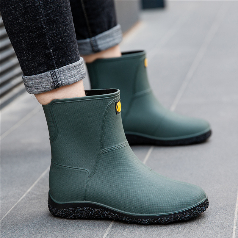 Moda Botas de lluvia de media pantorrilla para hombres al aire libre verano juvenil zapatos impermeables Meituan para llevar zapatos de goma Botas de lluvia de invierno de moda