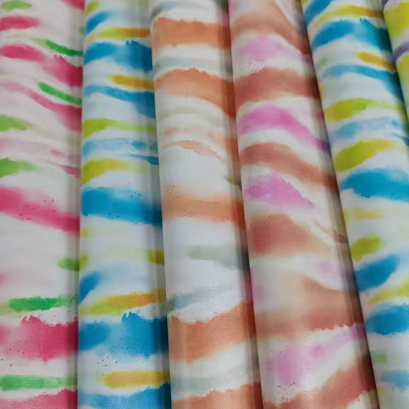 彩虹波浪纹PU皮革 渐变色幻彩效果 环保材质 箱包鞋材装饰面料