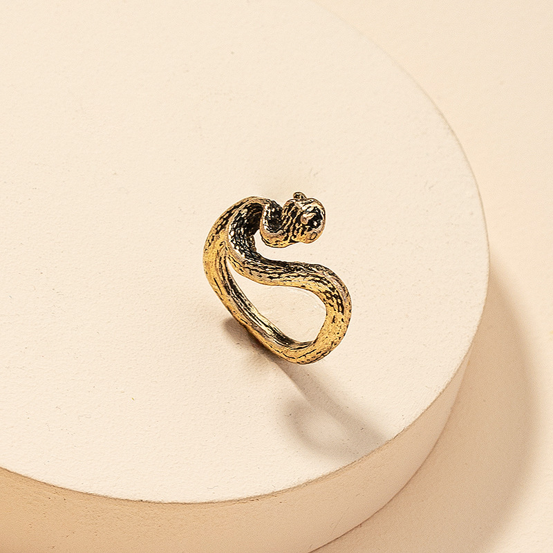 fashion snake retro ring