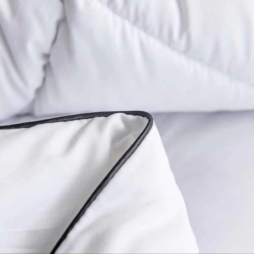 Five-star hotel quilt to keep warm winter quilt double quilt core manufacturer direct sales wholesale one drop gift group purchase