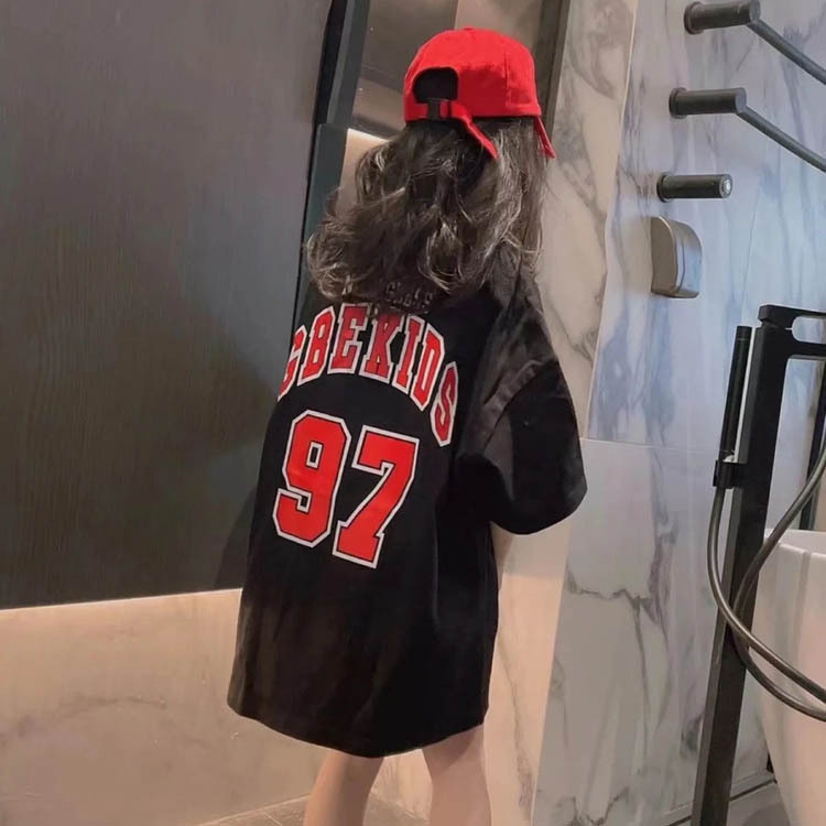 女の子の中の長いワンピースの洋風の夏服の中で大きい子供のゆったりしている上着の子供の半袖のバスケットボールの服のtシャツのスカートのファッション