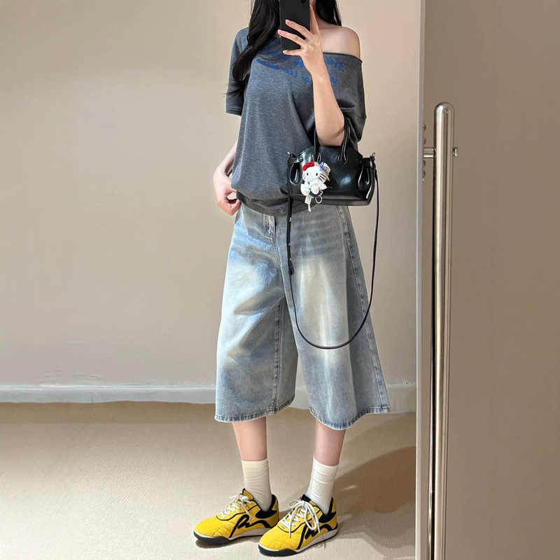 American Retro Washed Light-Colored Denim Cropped Pants for Women, New Summer Style, Loose Fit, Slimming Straight Wide-Leg Shorts American Retro Washed Light-Colored Denim Cropped Pants for Women, New Summer Style, Loose Fit, Slimming Straight Wide-Leg Shorts