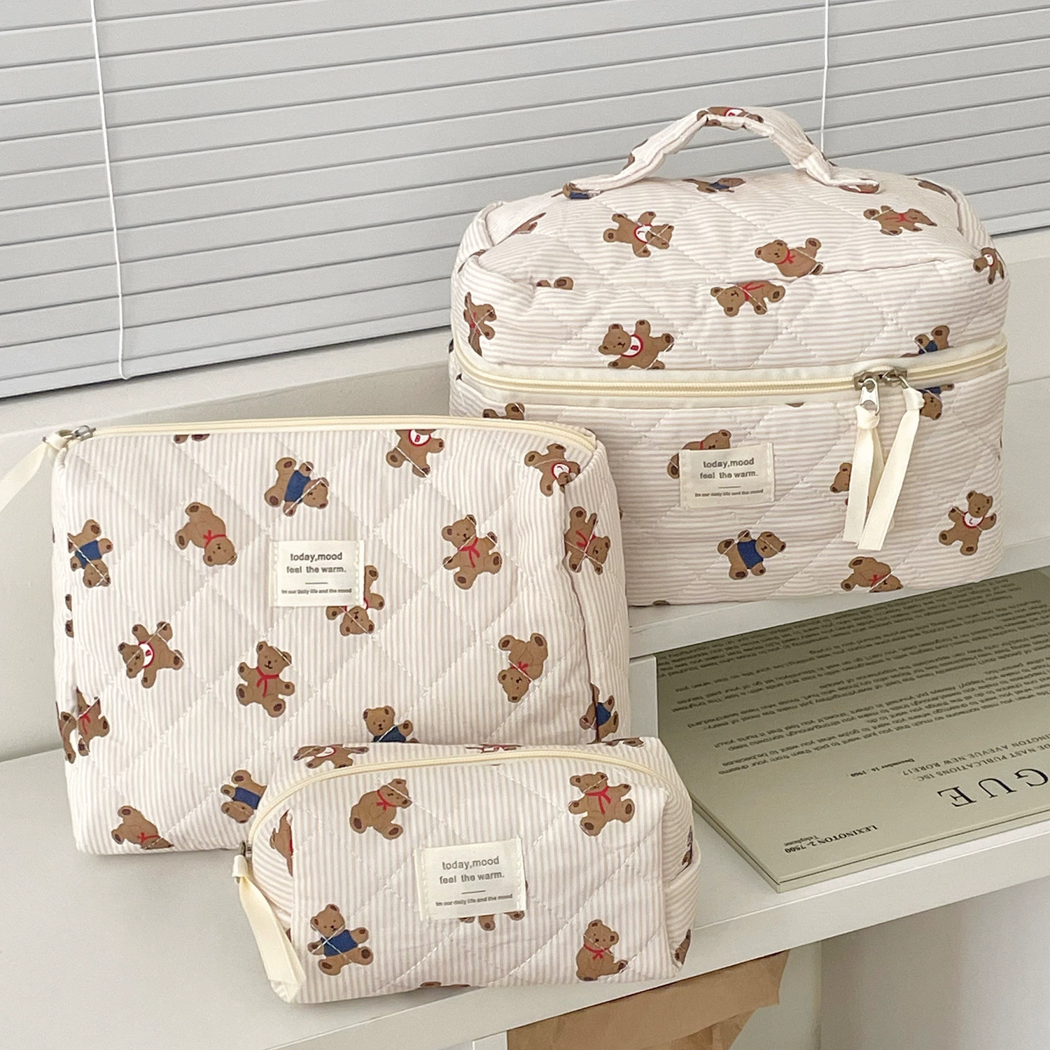 Capacious cosmetic bag with bow, handheld soft organizer bag, flowered