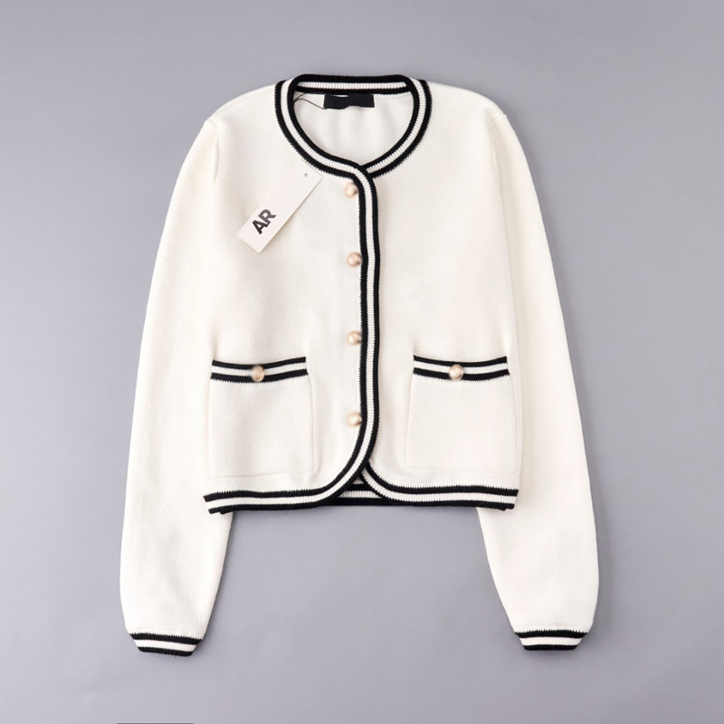 2025 Women's Contrasting Color Yarn-Dyed Striped Towel Embroidered Letters Casual Long-Sleeved Knitted Sweater Cardigan