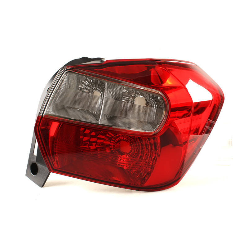 Aplicable a Subaru 12 / 13 / 14 / 15 año XV semieconjunto de luces traseras cubierta de luces de freno carcasa de luces hacia atrás