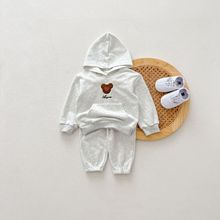 2024韩秋季新品男女宝宝运动套装婴儿棉质连帽刺绣卫衣裤子两件套