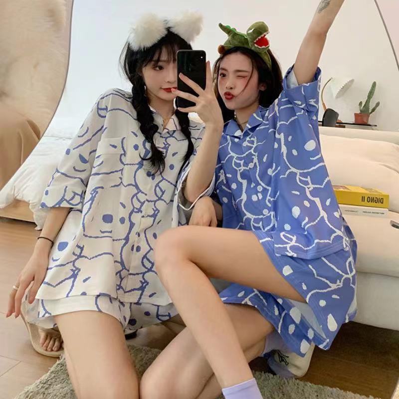 TikTok in 여름 잠옷 여자의 반팔 반바지 귀여운 가디건 느슨한 플러스 사이즈 가정 옷 투피스 세트 한국 스타일