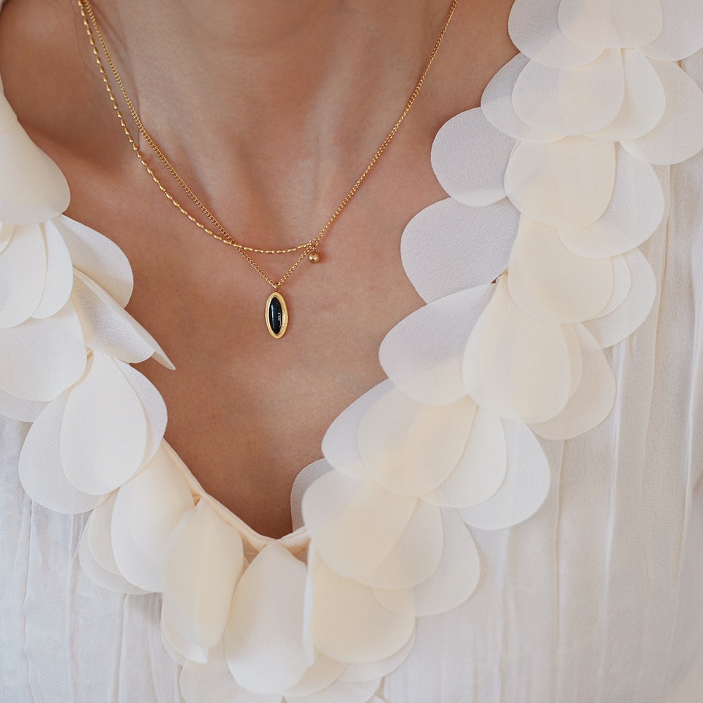 Linglang Vintage Pendant Necklace 18K Gold Plated Layered Necklaces Gold Chain Gold Jewelry Gift for Women
