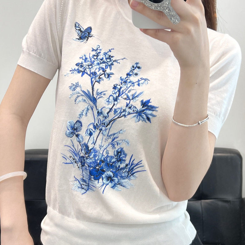 High-Quality Silk Wool Fabric, French Elegance, Letter and Floral Jacquard Round-Neck Knit Short-Sleeve, 2026 New Model High-Quality Silk Wool Fabric, French Elegance, Letter and Floral Jacquard Round-Neck Knit Short-Sleeve, 2026 New Model