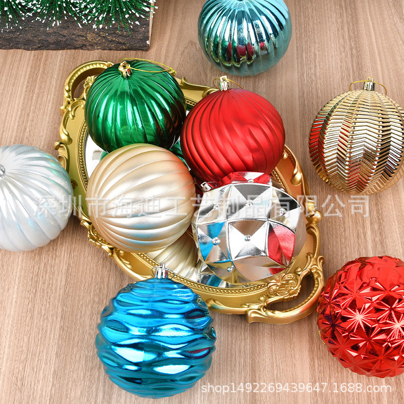 Galvanizado 10CM forma de bola de plástico colgante bola de guirlandas de caña colgante bola de color de Navidad simple viento árbol de Navidad multicolor