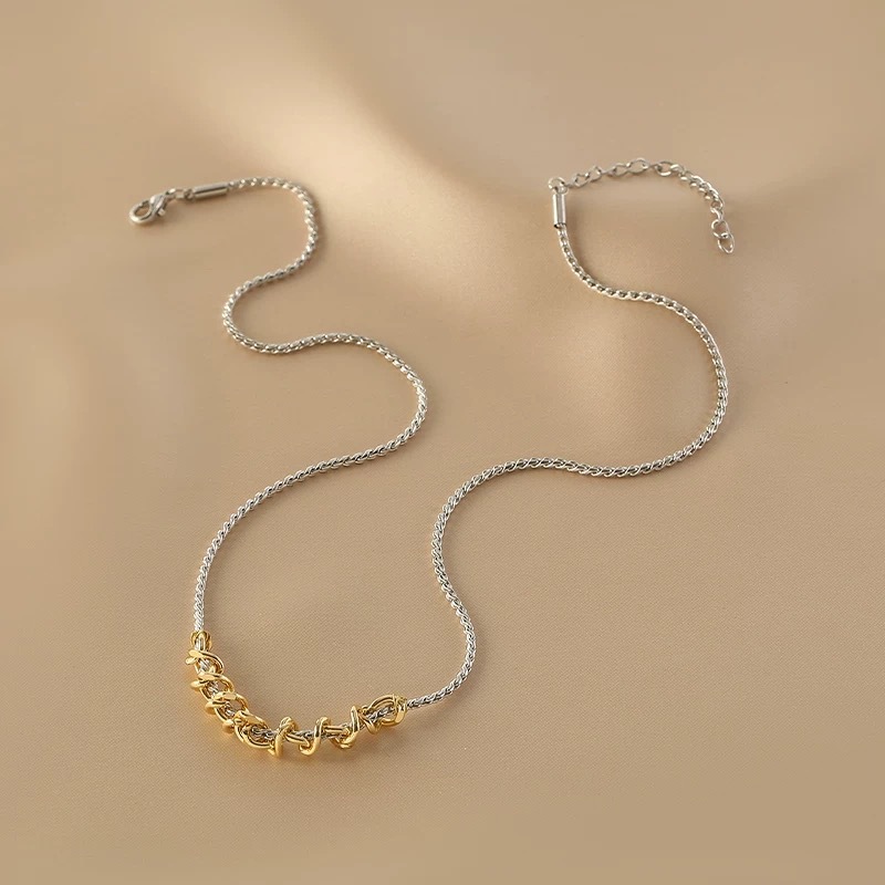 Elegant Gold Snake Bone Collarbone Chain Titanium Necklace_voghion.com