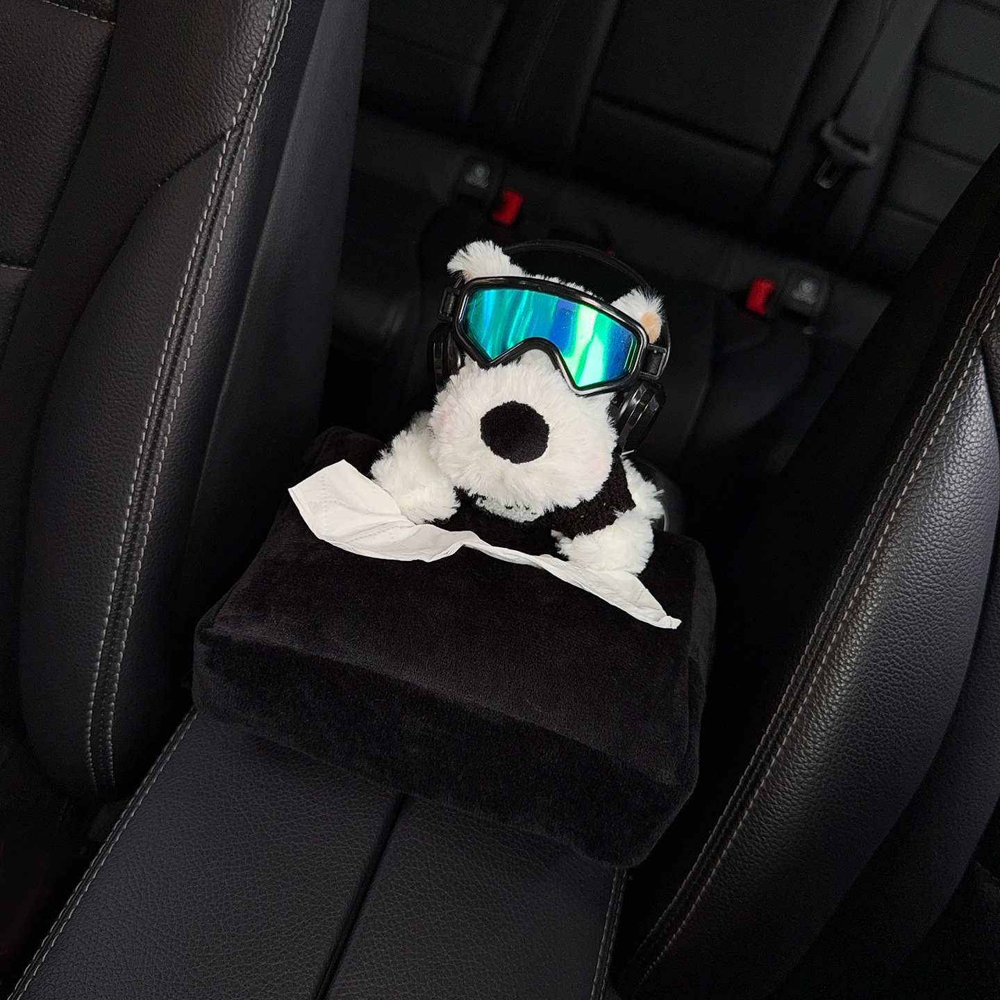 Cartoon West Highland Car Creative Seat Back Tissue Holder, Multifunctional Tissue Box for Car Armrest Box, In-Car Tissue Box