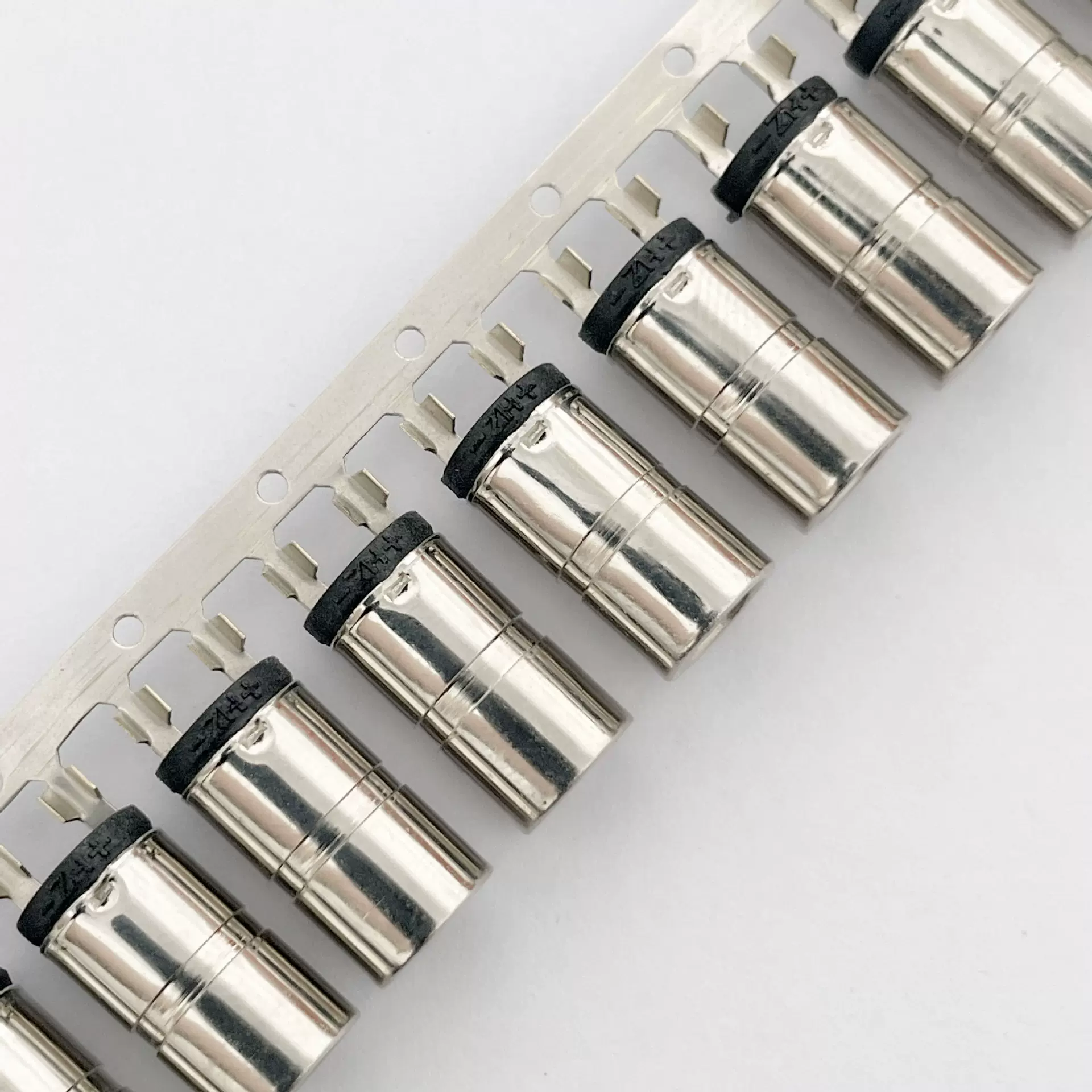 连带端子5521*8.0免焊锡 全铜DC5521连带铆压端子电源适配器插头