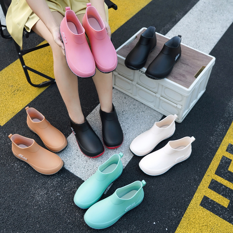 Shallow Mouth Rain Boots for Women, Fashionable Non-Slip, Waterproof, Wear-Resistant, Soft-Soled Water Shoes, Rain Boots, Rainy Season Short-Tube Kitchen Work Rubber Shoes