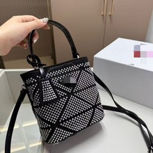 �¿�羳�W���͹������������ˮ�Ůʿ����Ů�����б�������