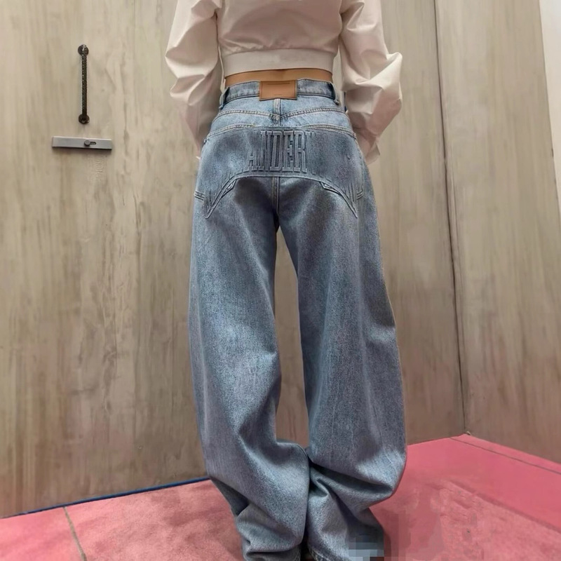 Nanyou wholesale king family 25 spring and summer new light blue jeans butt 3D three-dimensional letters machete pants women