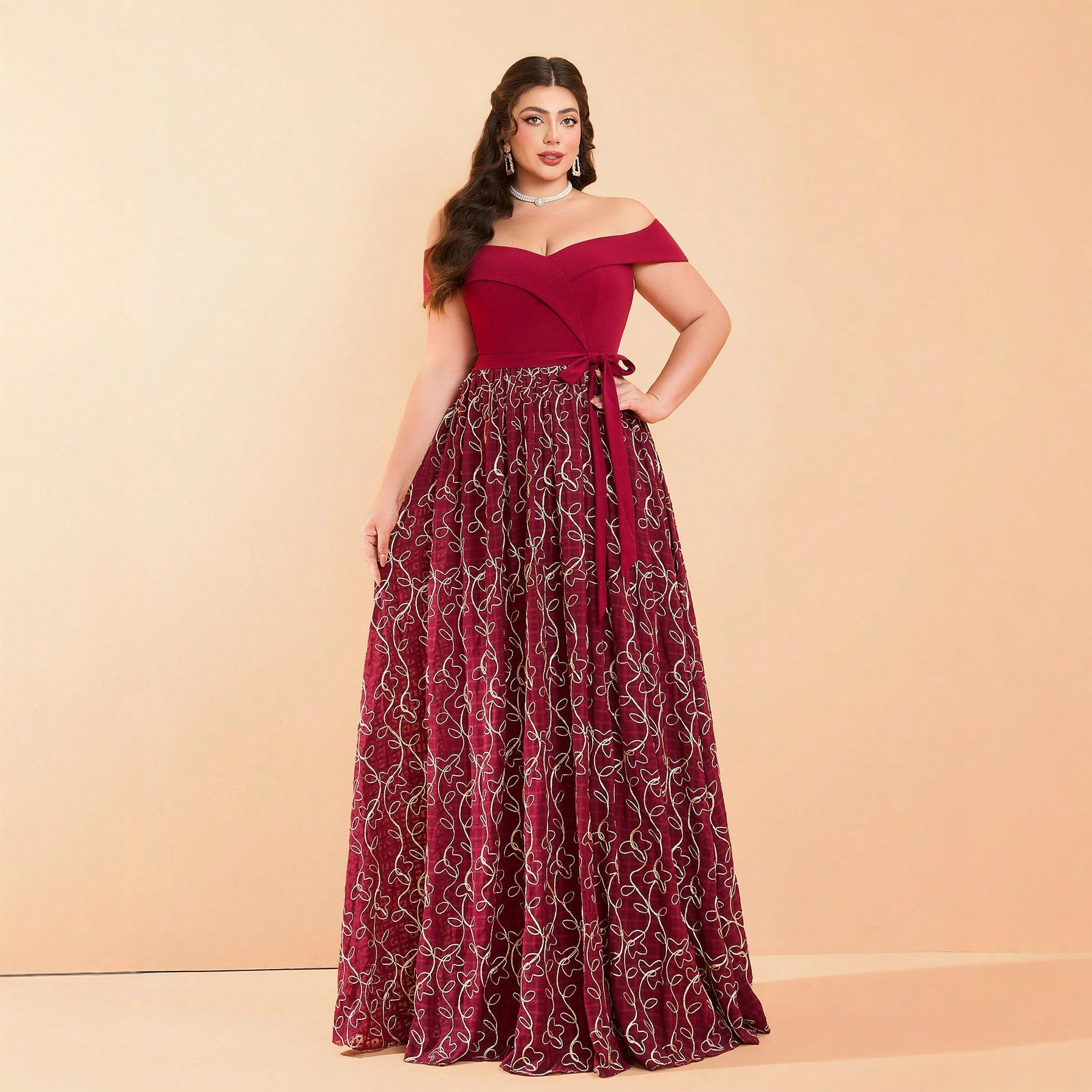 Europa y los Estados Unidos transfronterizos nuevos hombros grandes vestidos de noche temperamento delgado vestido de cumpleaños vestido de adultos mujeres