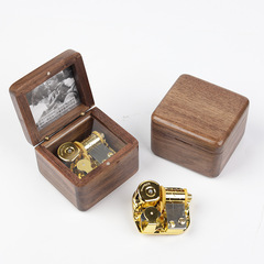 Wholesale wooden photo music box walnut music box diy engraving photo wooden box gift creative gift