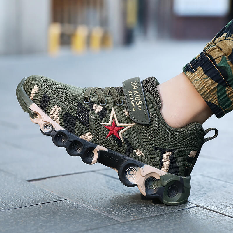 Dropshipping Large and Medium-Sized Children's Fly-Knit Mesh Camouflage Sneakers with Rubber Soles and Velcro, Lightweight and Fashionable Children's Shoes