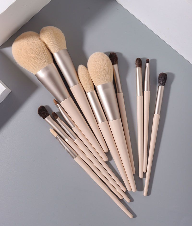 Juego de pinceles de maquillaje Morandi 12 Cangzhou Cepillo de sombra de ojos de cerdas suaves Cepillo de polvo suelto Cepillo de cejas Cepillo corrector Caja de regalo Ainoqi