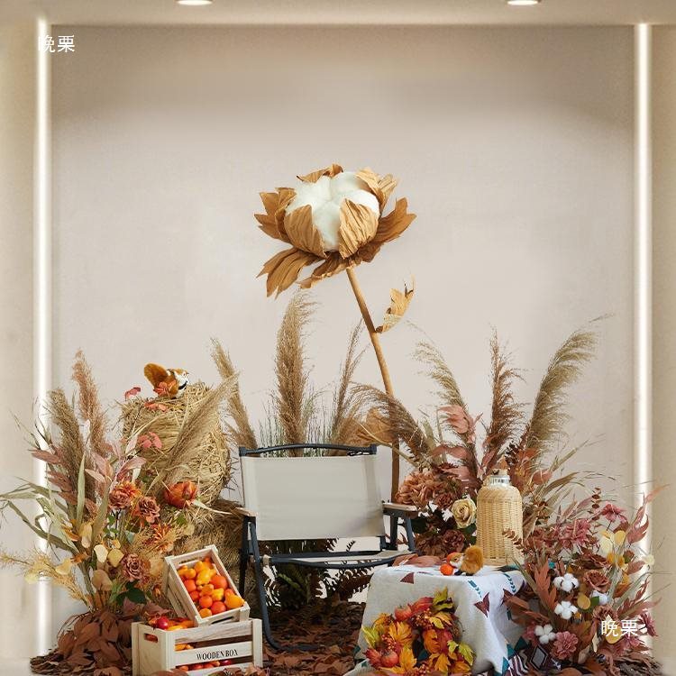 服装店橱窗造景装饰场景秋季花芦苇草干花女主题直播间摆件|undefined