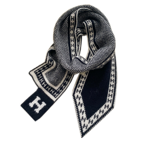 New letter long socket knitted woolen neck scarf for women spring, autumn and winter fashionable style scarf to keep warm