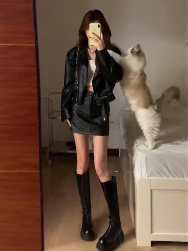 American Retro Black Short Leather Jacket for Women, Spring and Autumn Style, Petite Biker Jacket Top