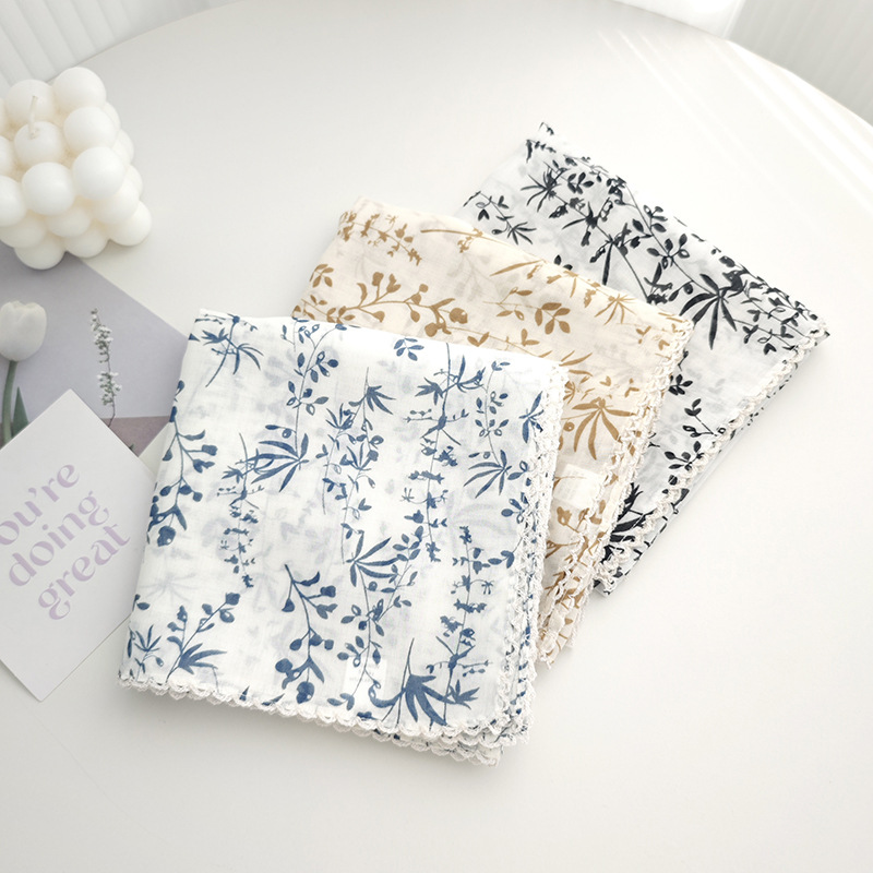 Bufanda cuadrada pequeña fresca y simple con estampado de plantas para damas, estilo literario de tendencia, temperamento, bufanda cuadrada de dientes curados, bufanda profesional