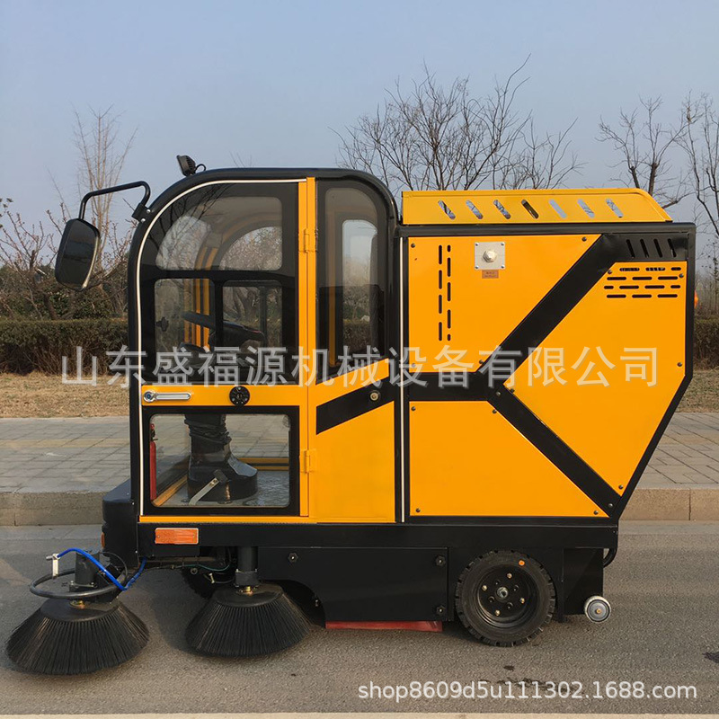 吸扫一体驾驶式小型电动扫地车 全自动新能源扫地机外形美观