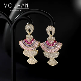 耳钉;项链;手链