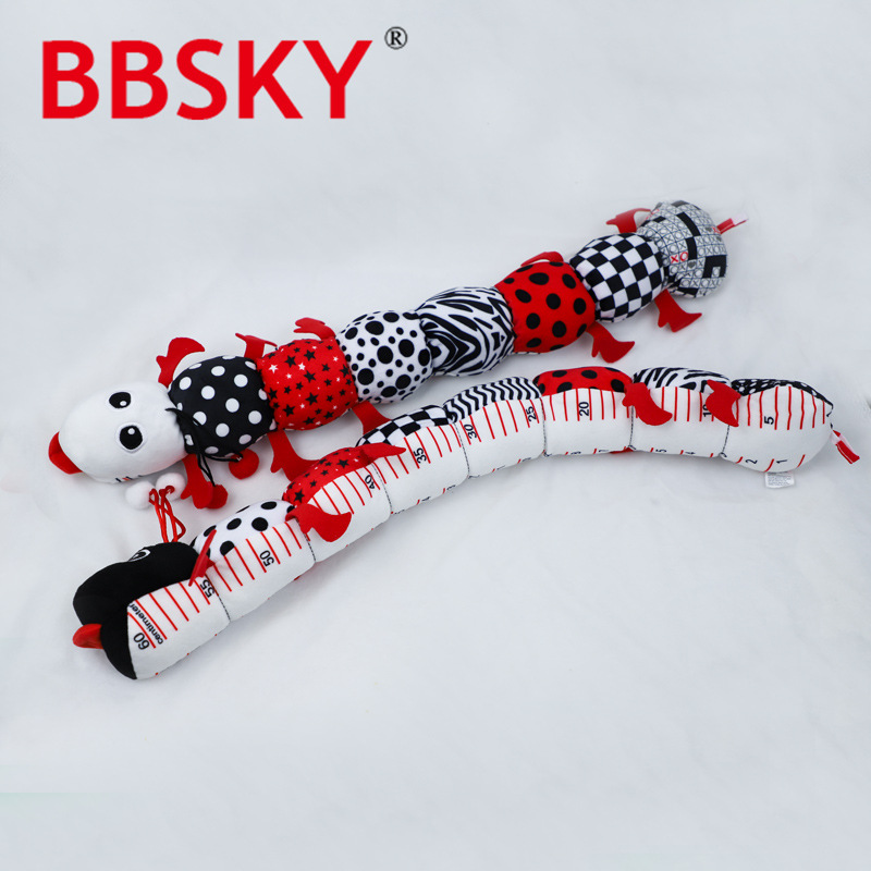 Cute multifuncional música en blanco y negro oruga altura pies bebé fábrica de juguetes en stock al por mayor