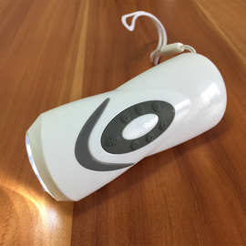 防灾应急手摇手电筒闪光警报手摇充电收音机户外应急照明充电宝