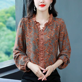 男式T恤;连衣裙;女式衬衫