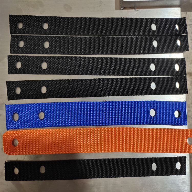 电脑裁剪机、超声波打孔切带机、斜角切断机、焊接机