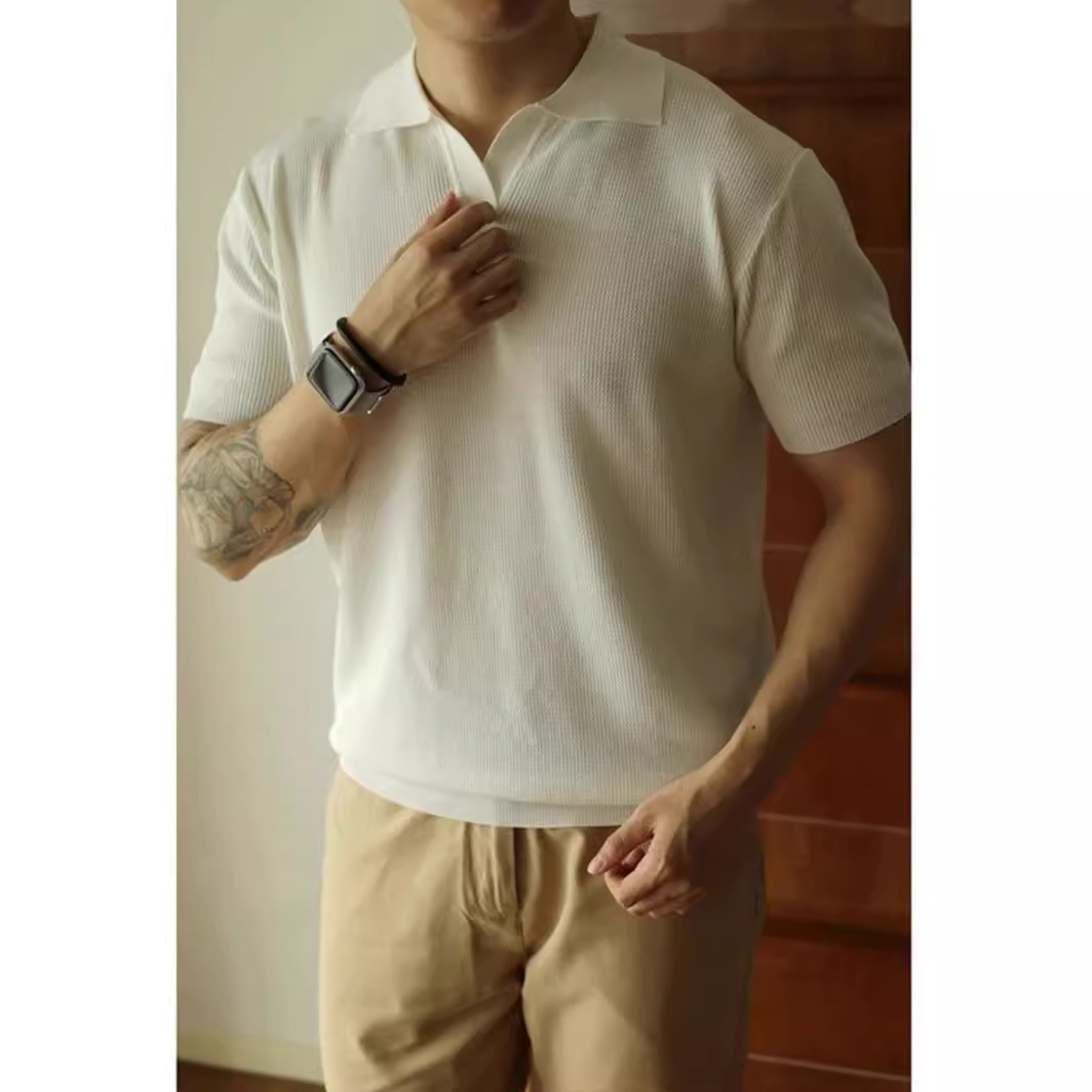 Nuevo estilo americano de polo de cuello en V para hombre diseño camiseta de punto de manga corta camiseta de solapa suelta primavera y verano