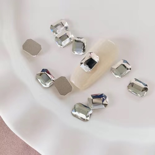 6x8mm 길이의 팔각형 흰색